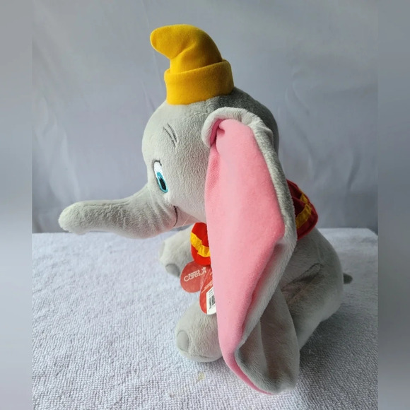 Dumbo  the Flying Elephant Disney Kohl's promo Plushie Toy - Picture 11 of 12